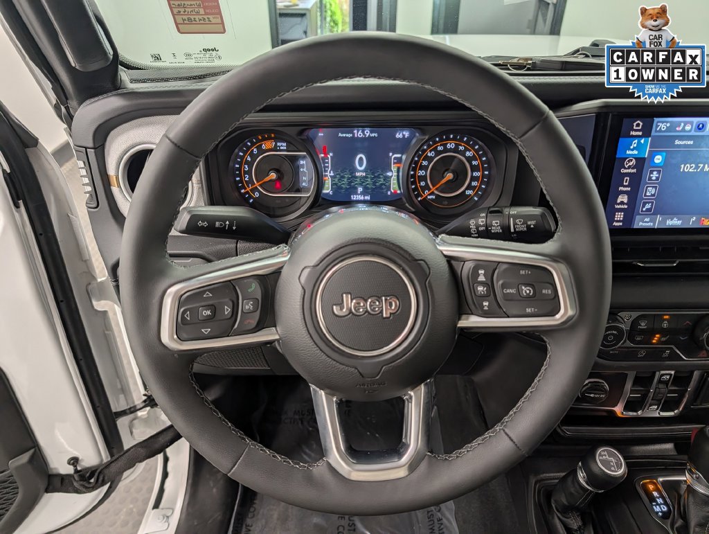 Used 2026 Jeep Wrangler Unlimited Sahara AWD/4WD image 24