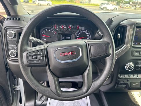 Used 2024 GMC Sierra 1500 Pro w/ Pro Value Package AWD/4WD image 17