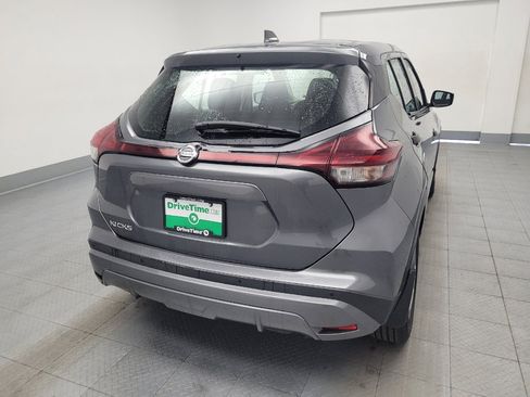 Used 2021 Nissan Kicks S FWD image 7