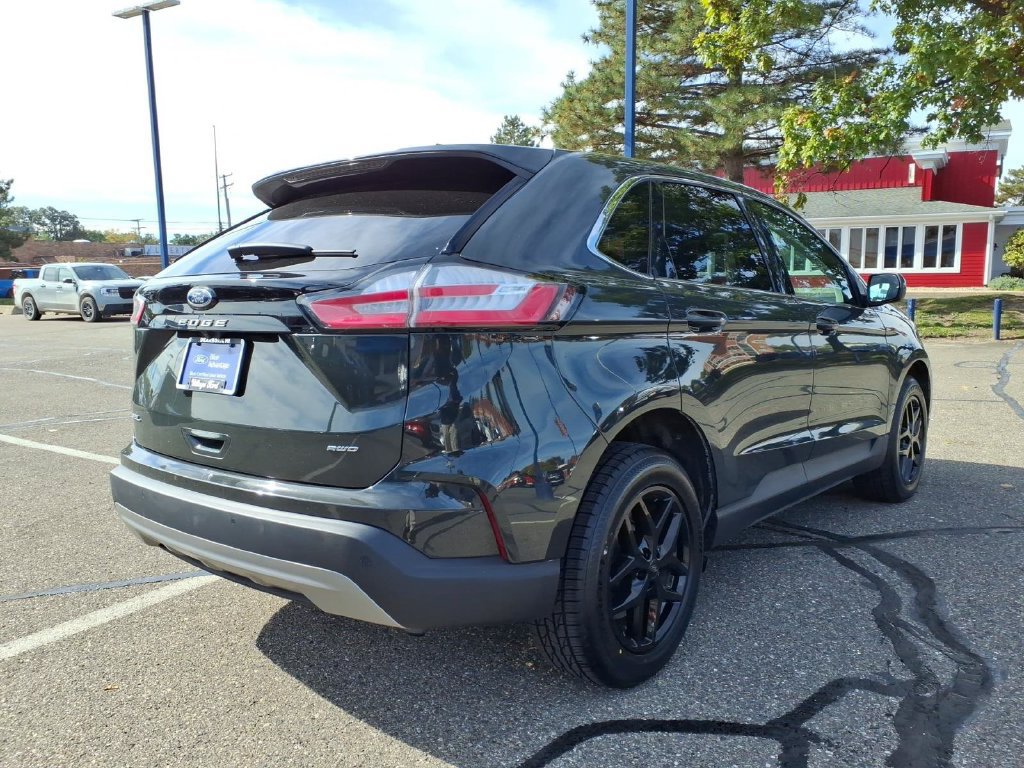 Certified 2024 Ford Edge SEL w/ Convenience Package AWD/4WD image 6