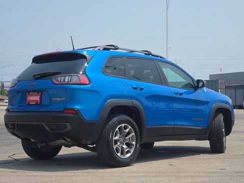 Used 2021 Jeep Cherokee Trailhawk AWD/4WD image 22