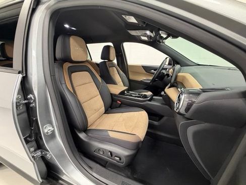 Certified 2025 Chevrolet Equinox ACTIV w/ Safety and Technology Package FWD image 26