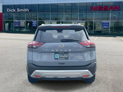 Used 2023 Nissan Rogue Platinum w/ Platinum Premium Package image 5