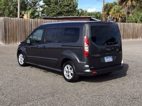 Certified 2017 Ford Transit Connect XLT image 7