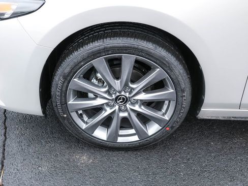 New 2026 MAZDA MAZDA3 2.5 S Sedan w/ Preferred Pkg image 19