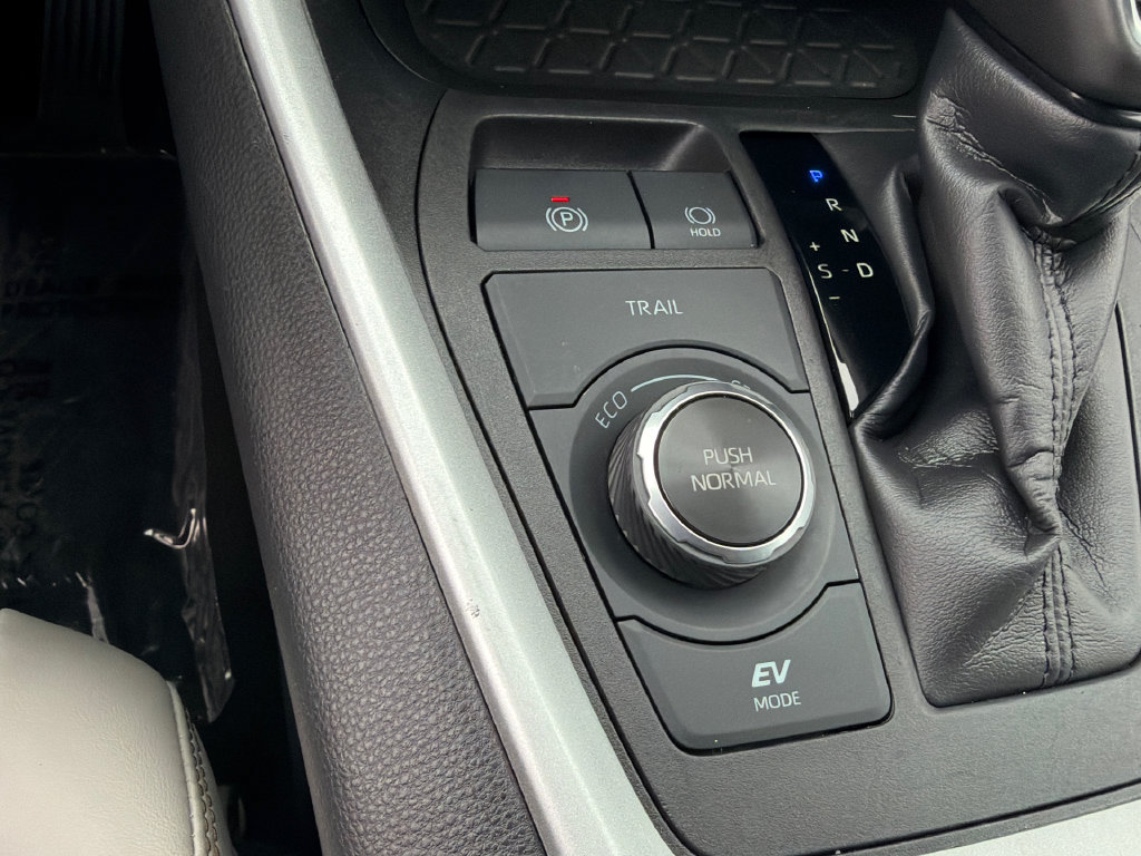 Used 2024 Toyota RAV4 XLE Premium w/ Weather Package AWD/4WD image 29