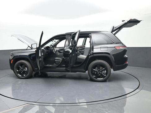 New 2026 Jeep Grand Cherokee Limited w/ Limited Altitude Package RWD image 59