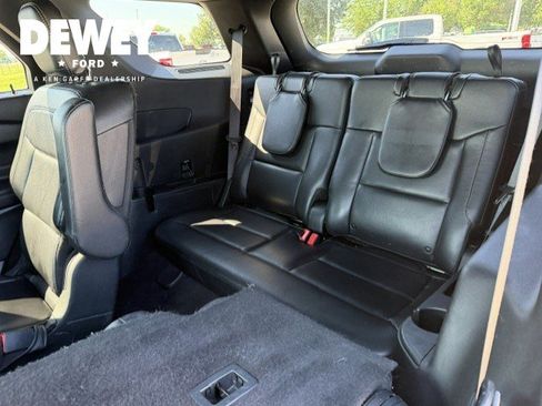 Used 2020 Ford Explorer XLT w/ Equipment Group 202A AWD/4WD image 27