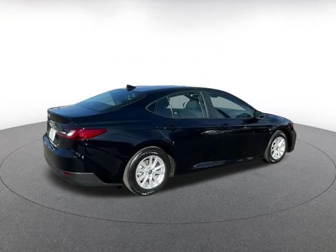 Used 2025 Toyota Camry LE image 15