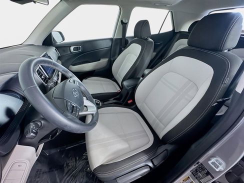 Certified 2023 Hyundai Venue SEL w/ Cargo Package image 11