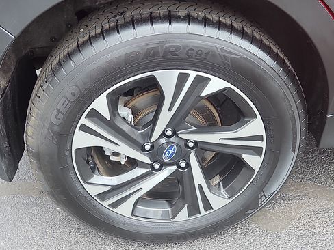 Certified 2025 Subaru Crosstrek 2.0i Premium image 27