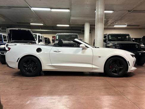 Used 2017 Chevrolet Camaro LT RWD image 6