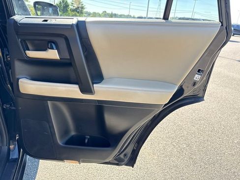 Used 2019 Toyota 4Runner SR5 AWD/4WD image 16