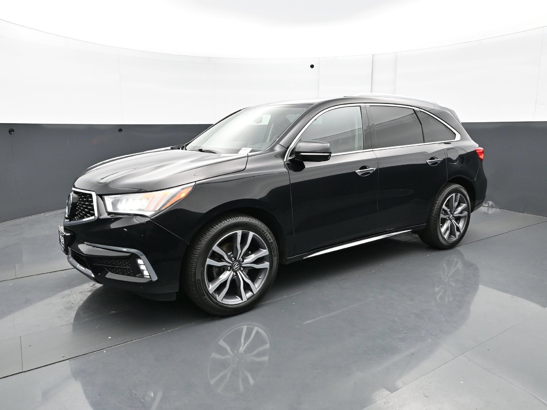Used 2019 Acura MDX w/ Advance Package AWD/4WD image 2