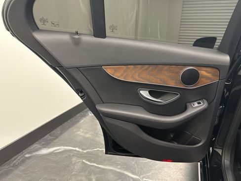 Used 2017 Mercedes-Benz C 300 Sedan image 14