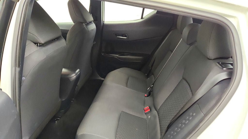 Used 2020 Toyota C-HR LE FWD image 19