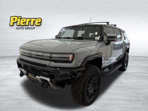 Used 2025 GMC Hummer EV 2X w/ LPO, Roof Cross Rail Package AWD/4WD image 1