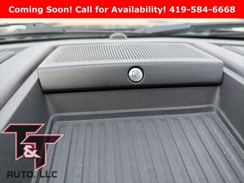 Used 2020 Ford Expedition Limited w/ Equipment Group 302A image 14