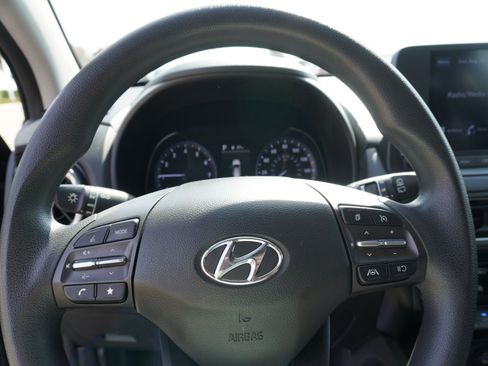 Used 2022 Hyundai Kona SEL FWD image 21