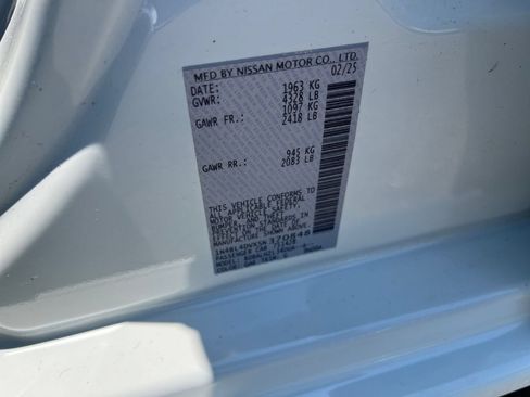 Used 2025 Nissan Altima 2.5 SV FWD image 29