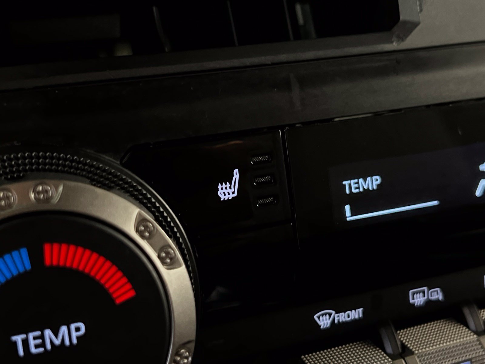 Certified 2025 Toyota Tacoma SR5 AWD/4WD image 19