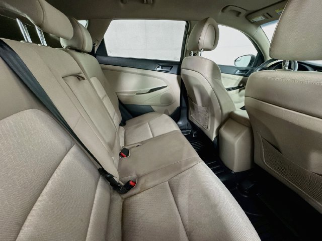 Used 2016 Hyundai Tucson SE w/ Option Group 02 FWD image 23