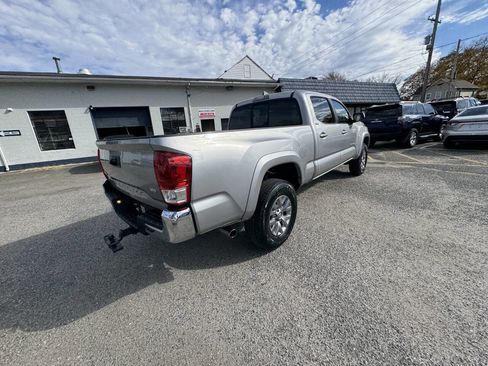 Used 2016 Toyota Tacoma SR5 image 10