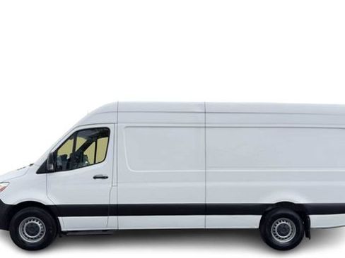 Used 2023 Mercedes-Benz Sprinter 2500 image 1