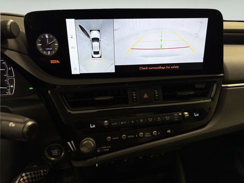 Used 2025 Lexus ES 350 Ultra Luxury w/ Accessory Package (Z2) FWD image 29