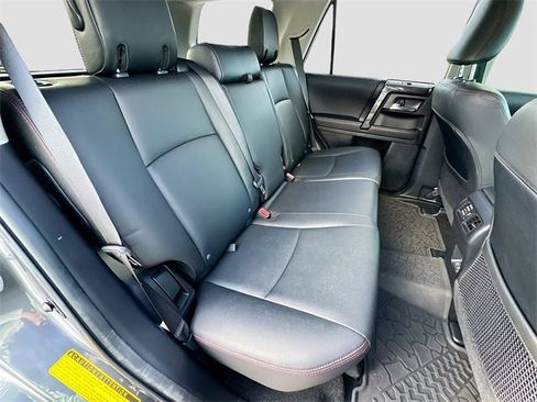 Used 2020 Toyota 4Runner SR5 Premium image 26