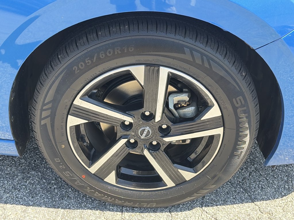Used 2024 Nissan Sentra SV FWD image 28