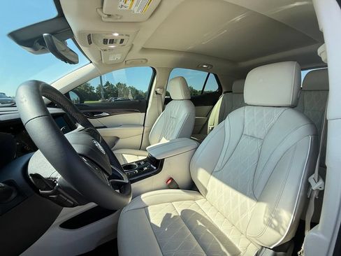 Used 2023 Buick Envision Avenir FWD image 27