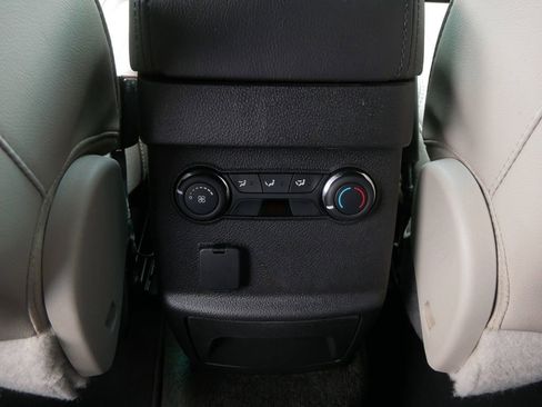 Used 2015 Ford Explorer XLT w/ Equipment Group 202A AWD/4WD image 12