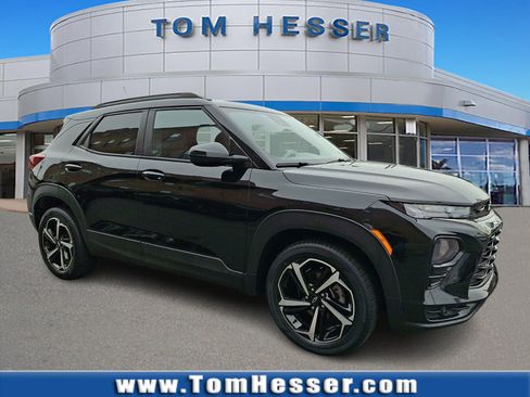 Certified 2023 Chevrolet TrailBlazer RS w/ Convenience Package image 1