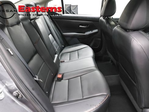 Used 2023 Nissan Sentra SR w/ SR Premium Package FWD image 23