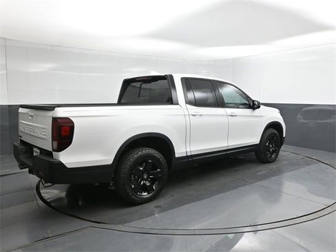 New 2026 Honda Ridgeline Black Edition image 11