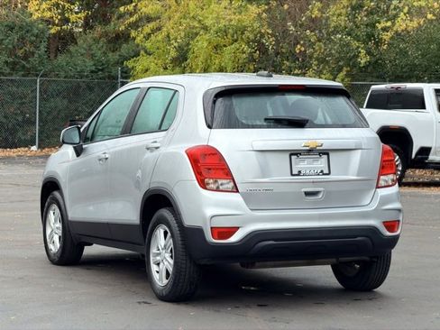 Used 2017 Chevrolet Trax LS image 4