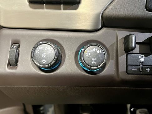 Used 2018 GMC Yukon XL Denali w/ Denali Ultimate Package image 19