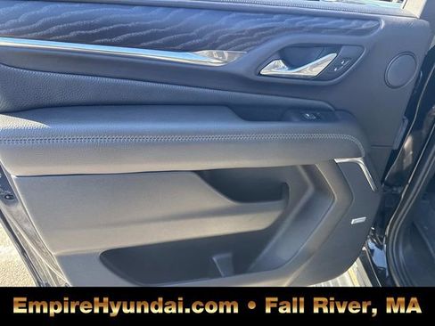 Used 2023 GMC Yukon XL Denali image 19