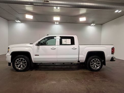 Used 2018 GMC Sierra 1500 SLT image 11
