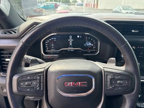 Used 2023 GMC Sierra 1500 AT4 w/ AT4 Premium Package AWD/4WD image 18