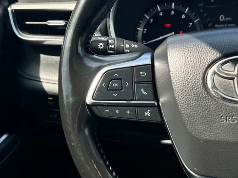 Used 2021 Toyota Highlander Platinum AWD/4WD image 14