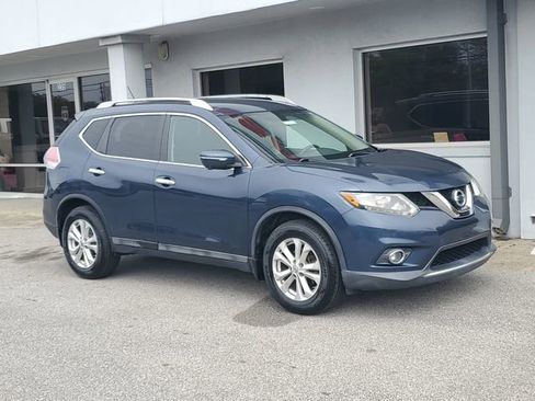 Used 2015 Nissan Rogue SV w/ SV Premium Package image 1