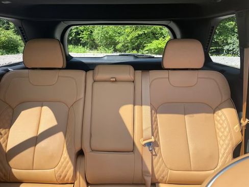 Used 2025 Jeep Grand Cherokee Summit AWD/4WD image 38