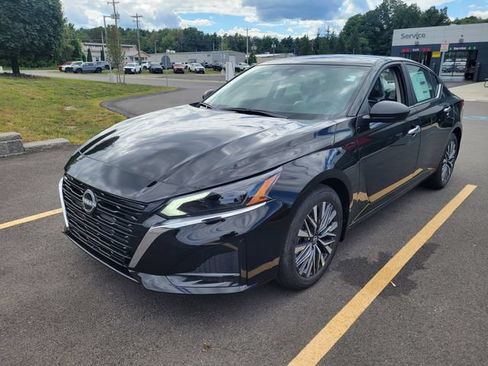 New 2026 Nissan Altima 2.5 SV FWD image 8