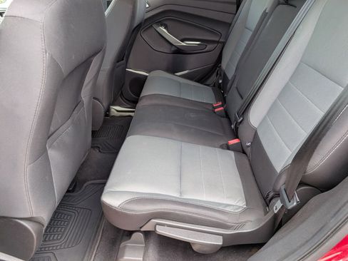 Used 2016 Ford Escape SE w/ Equipment Group 201A FWD image 27