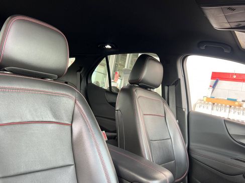 Used 2022 Chevrolet Equinox RS w/ RS Leather Package FWD image 14