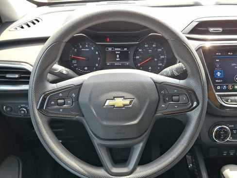 Used 2023 Chevrolet TrailBlazer LT w/ Convenience Package FWD image 19