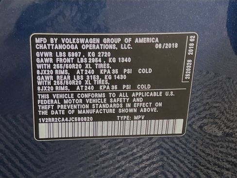 Used 2018 Volkswagen Atlas SEL w/ R-Line Package AWD/4WD image 33