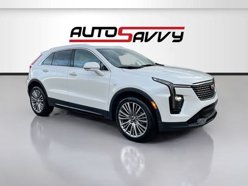 Used 2025 Cadillac XT4 Premium Luxury w/ Technology Package AWD/4WD image 1